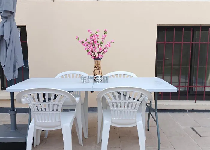 Bienvenue A Paris - Appartement Confortable, Grande Terrasse Privee Au Calme, Parking Gratuit